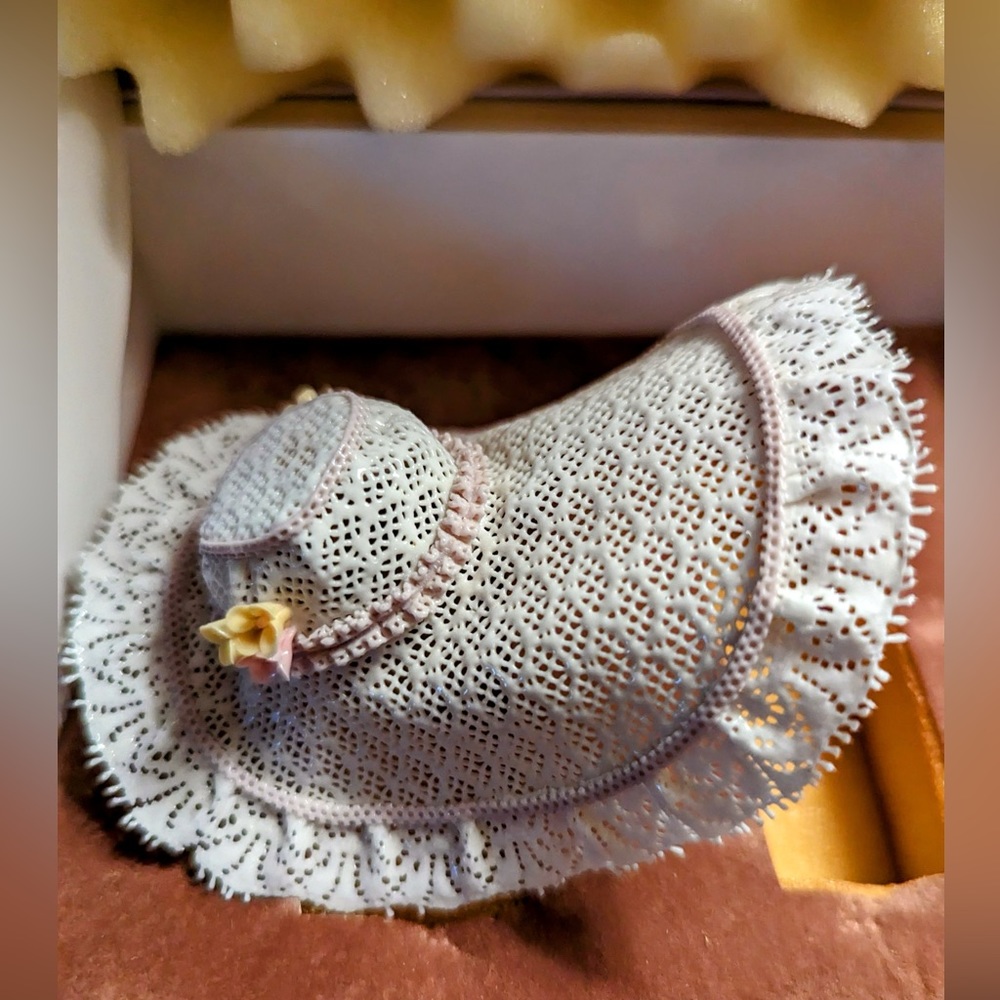 Lladro lace hat